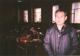 学生が勉強しています