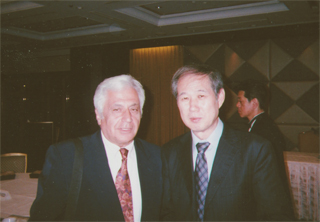 ロシアのサルキコフさんと（4/23）