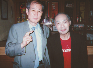 「ザ・ニュース・ペーパー」の又兵衛さんと