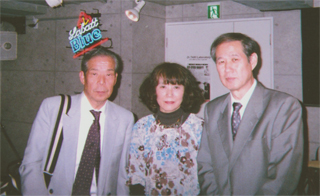 飛松五男さん、山田悦子さんと
