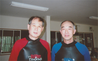 ウェットスーツを着て（8/4）