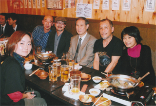 大浦監督を囲んだ打ち上げで
