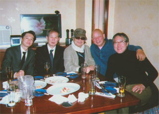 監督を中心に。打ち上げで