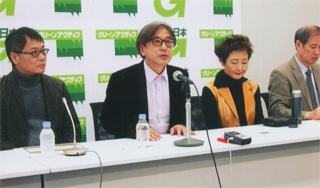 挨拶する中沢新一さん（発起人代表）