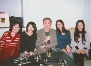 同じく、教室で