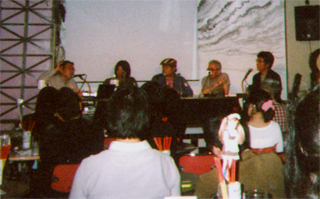 満員の阿佐ヶ谷ロフト