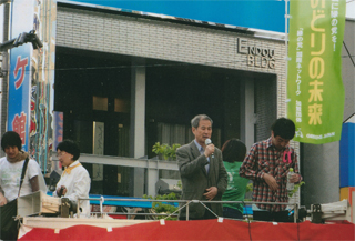 脱原発杉並デモで挨拶