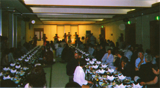 135名の大宴会です。壮観です