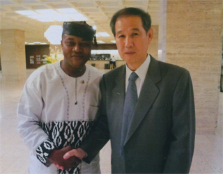 ゾマホン全権大使と