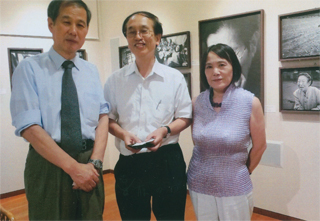 ギャラリー古藤の田島和夫さんと