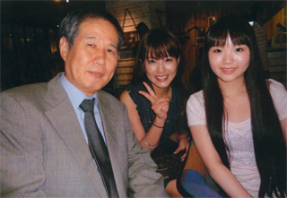 愛ちゃん（中央）、心ちゃん（右）と