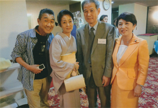 松元ヒロさん、佐高さんの奥さん（１人おいて）福島みずほさん