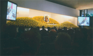 お別れに800人の人たちが…