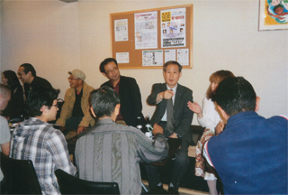 討論Barでの懇談会です