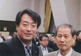 杉本延博さん（御所市議会議員）と