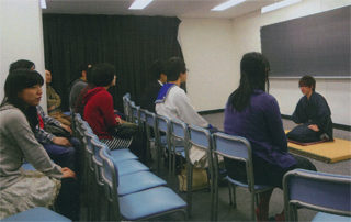 「コスモ祭」で。生徒の落語