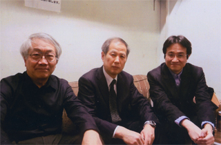 近藤さん（左）と本間龍さん