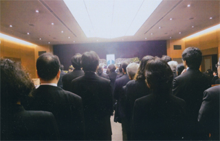 多くの人たちが別れを惜しみました