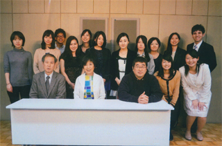 東京外大の学生さんたちと（3/23）