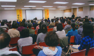 ２回とも会場は超満員