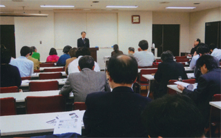 組合の人も多く来てました