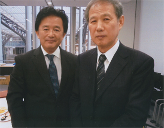 伊波洋一さんと