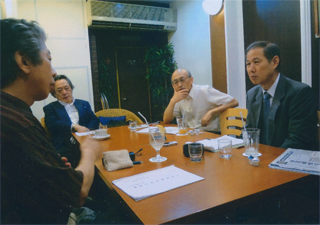 これは『創』の座談会です