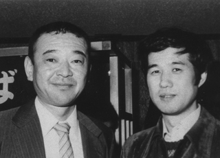 これがその写真。唐牛さんと。1982年です