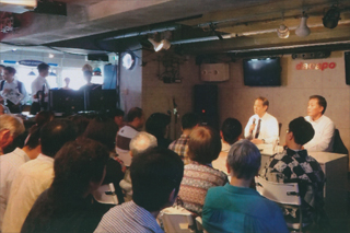 超満員の「鈴木ゼミ」でした