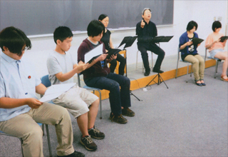 大岡先生と生徒の「読書劇」