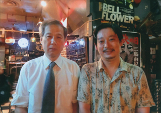 休憩時間に武富健治さんと