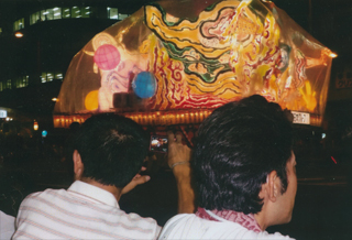 その次の日５日（日）は、青森のねぶたを見ました