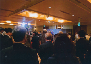 満員のＡＮＡコンチネンタルホテル