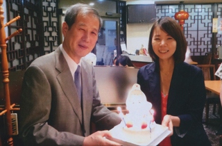 何故かケーキをもらいました