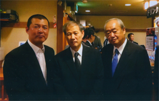 徐裕行さん、蜷川正大さんと