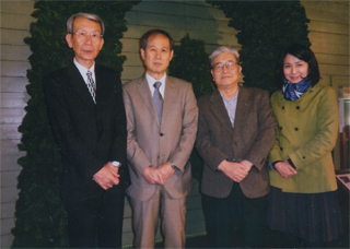 私の従兄弟の上谷さんも入って