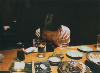 雪国では、こうしてお酒を飲む