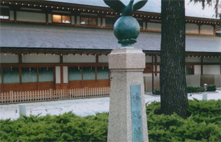 犠牲になった鳩も…