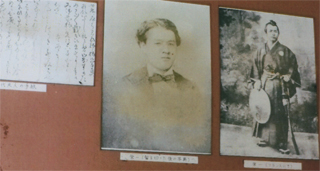 渋沢栄一。左は断髪した直後