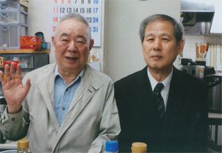 「ペンの森」主宰の瀬下さんと