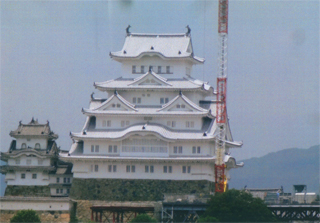 真っ白い姫路城が