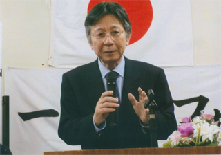 講演する馬渕睦夫さん。12/10（水）