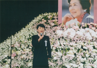 呼びかけ人挨拶。福島みずほさん