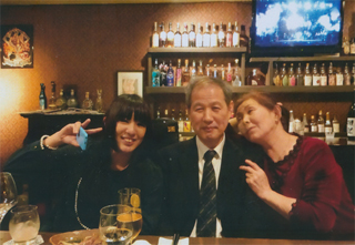 青木證司さんのご家族と。2/26