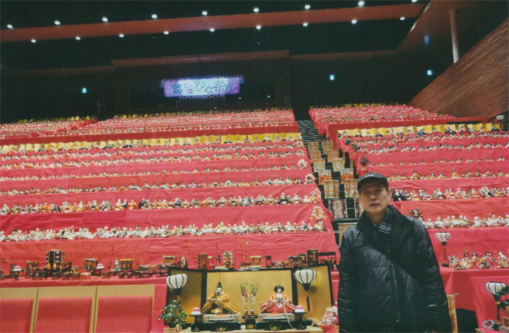 凄い！会場一杯のひな人形です