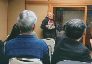 司会の福田文昭さん