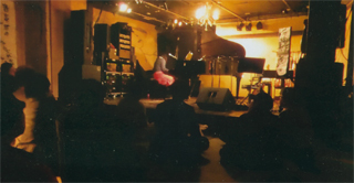 石橋英子さんのピアノ