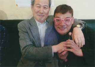 祈祷師のびびこさんと