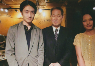 ミュージシャンの双葉双一さんと