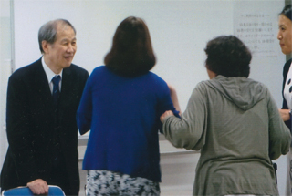 一家３人で聞きに来た人もいました